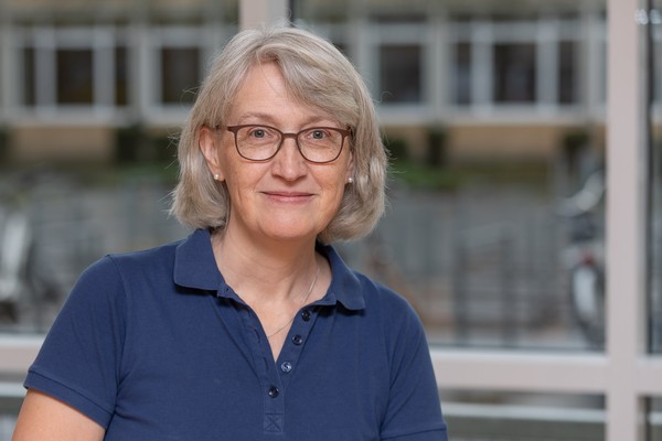 Dr. Friedel Helga Roolfs